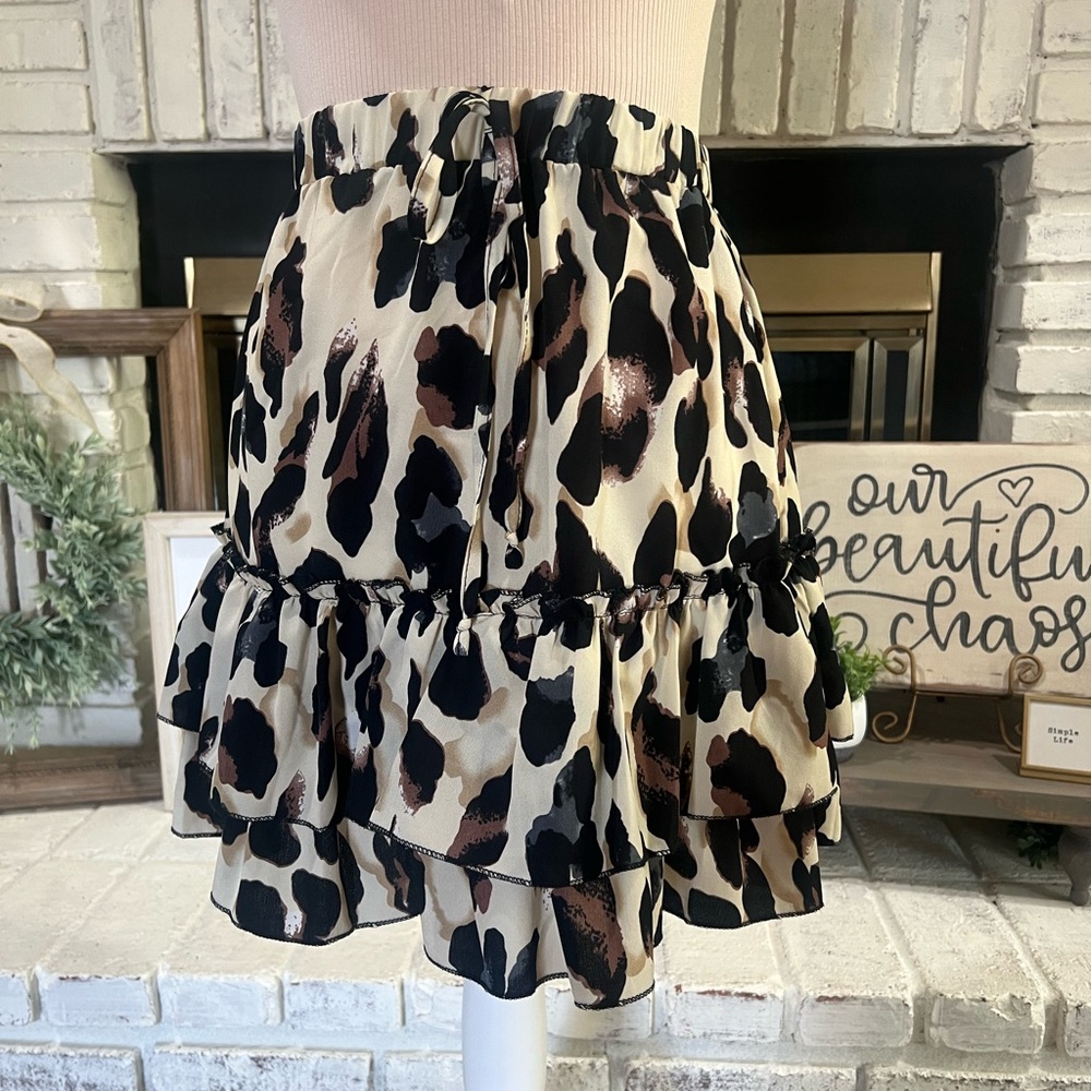 Leopard Print Ruffle Skirt - Picture 2 of 4